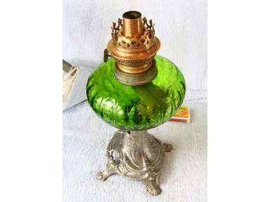 ANTIQUE 19`c FRENCH KEROSENE OIL LAMP GREEN GLASS + CHIMNEY